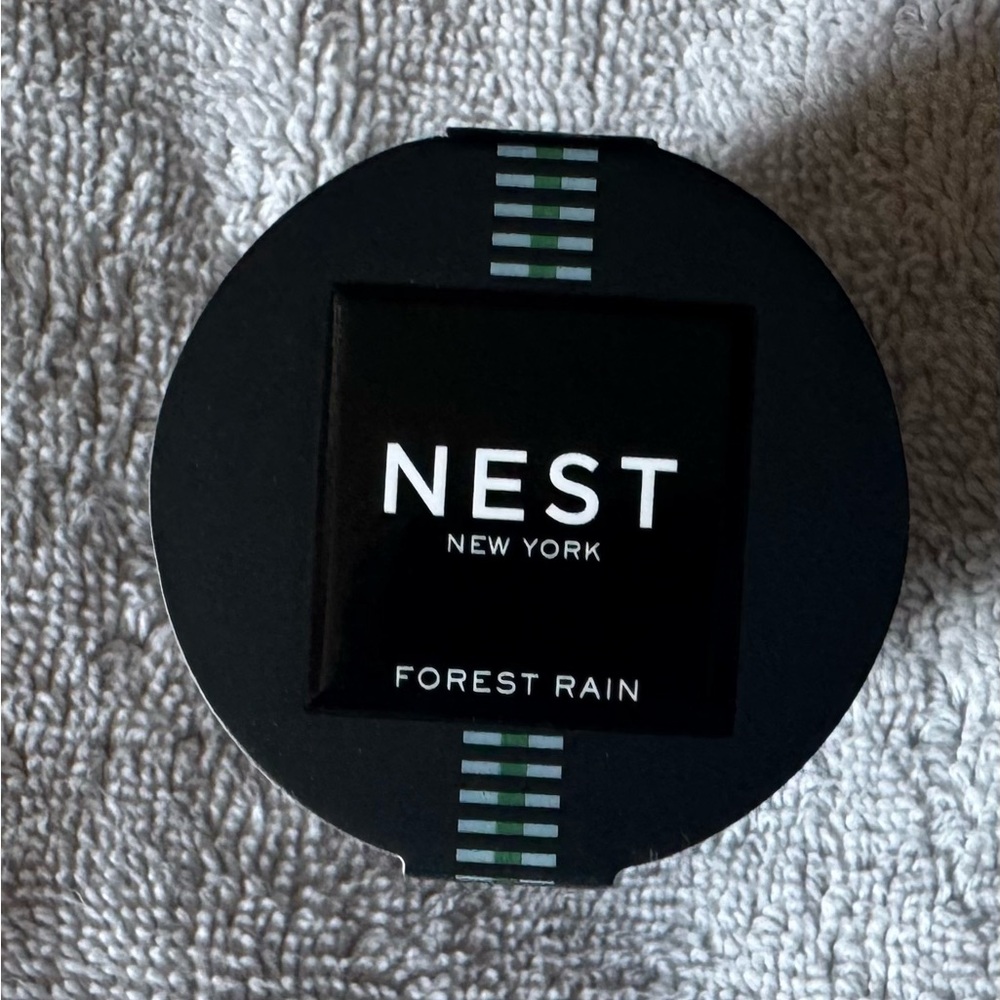 NEST Fragrances Scented Candle in Black
